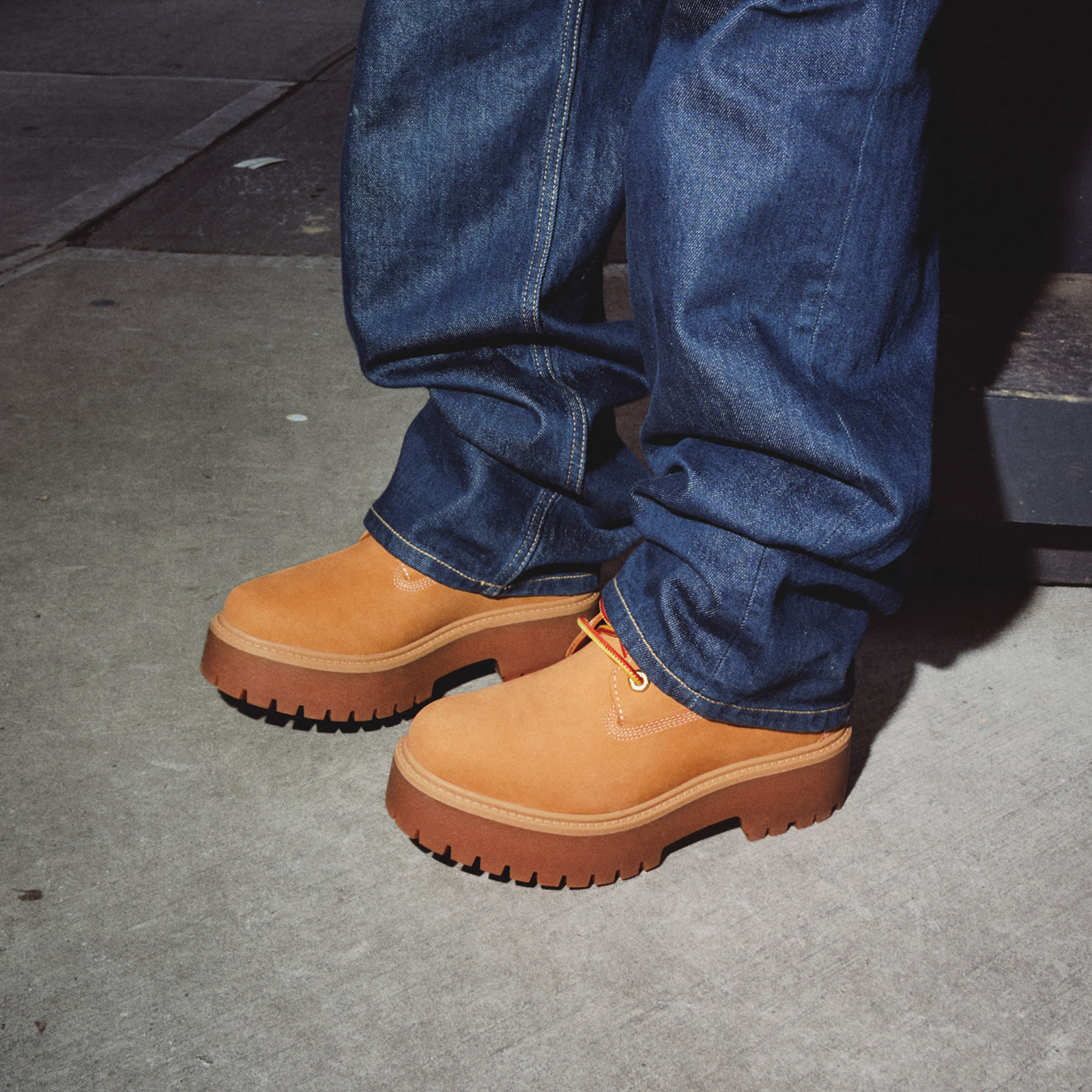 What Shoes to Wear with Jeans