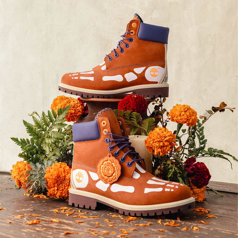 Мужские ботинки Timberland Día de Muertos 6-Inch Boot, цвет: Тёмный оранжевый нубуковый — фото 2