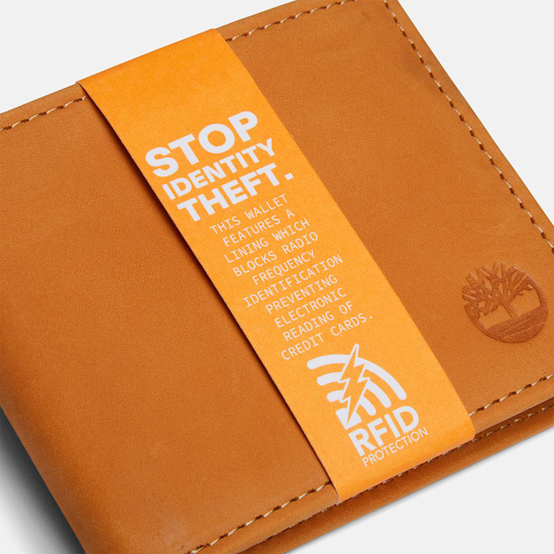Мужские сумки Timberland Men's Wheatlock Iconic Leather Passcase — фото 4