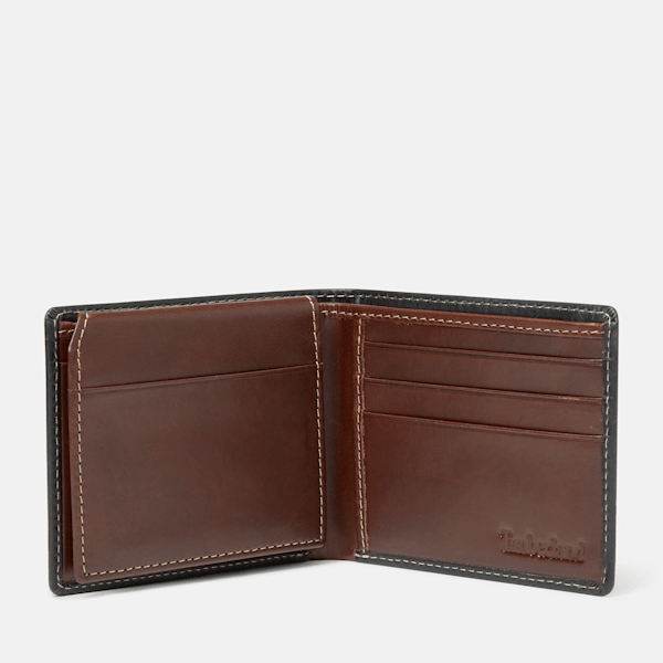 Waxy Pull Up Passcase Wallet