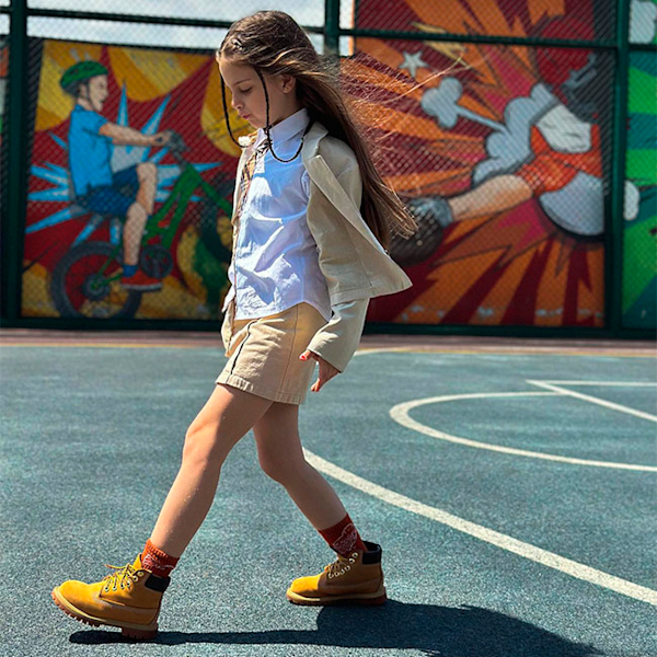 Black timberland boots junior hot sale