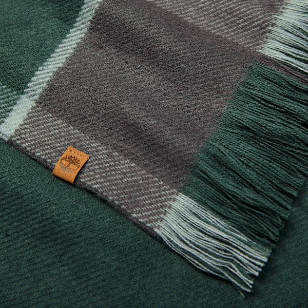 Women's Reversible Blanket Scarf