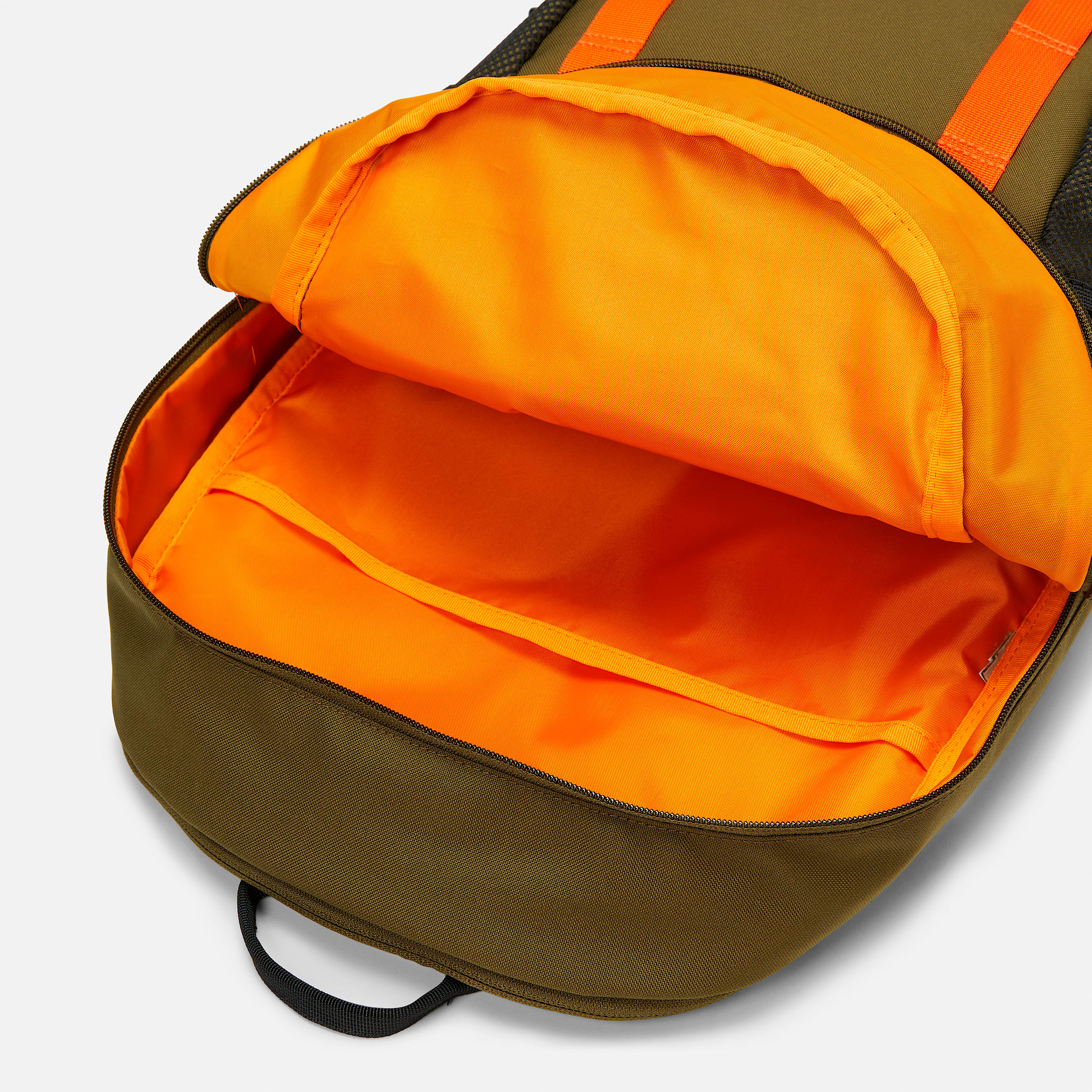 Calverton 26Liter Backpack TBL Dark Olive ALT1