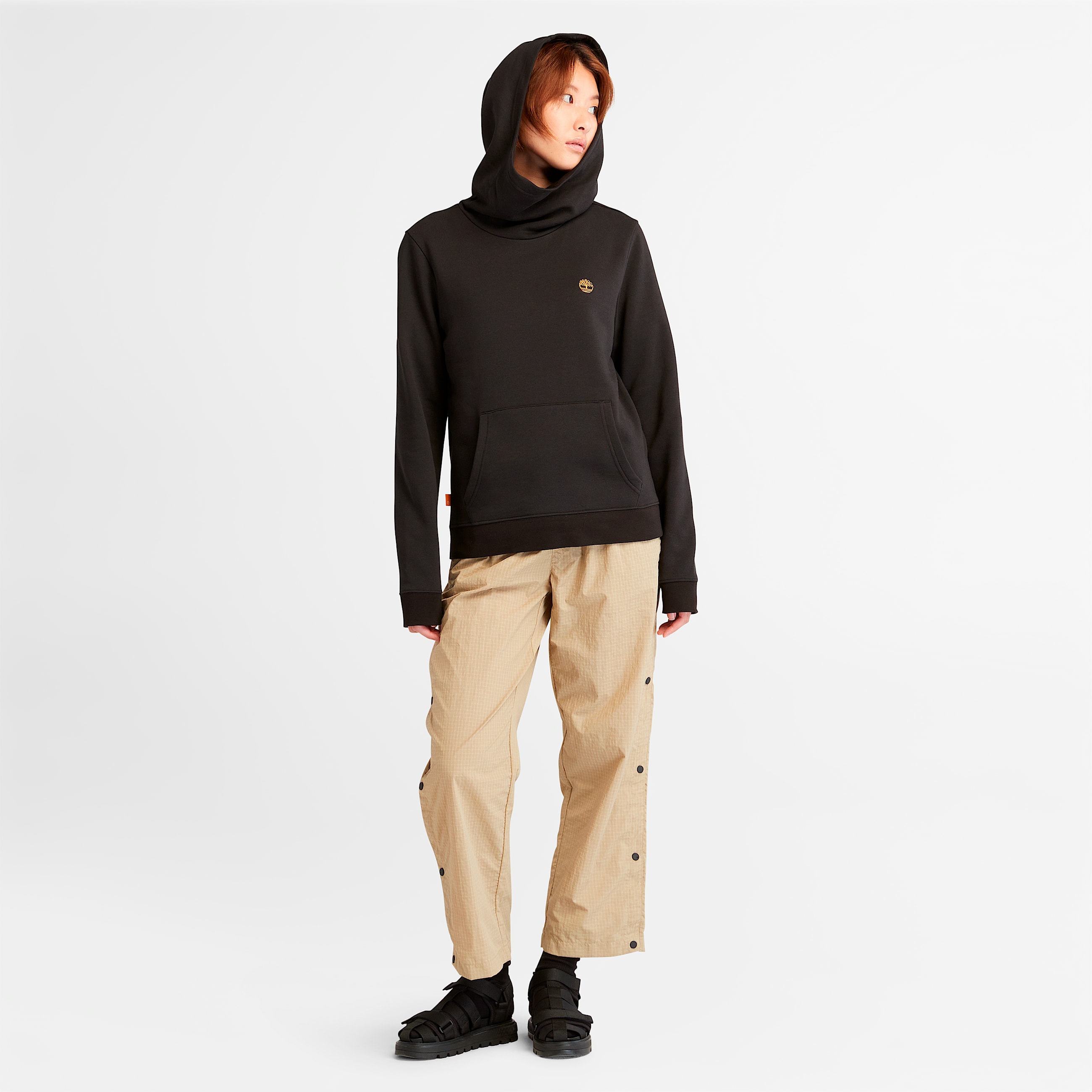 Hoodie de mujer con rbol bordado TBL Bota negrade trigo ALT1