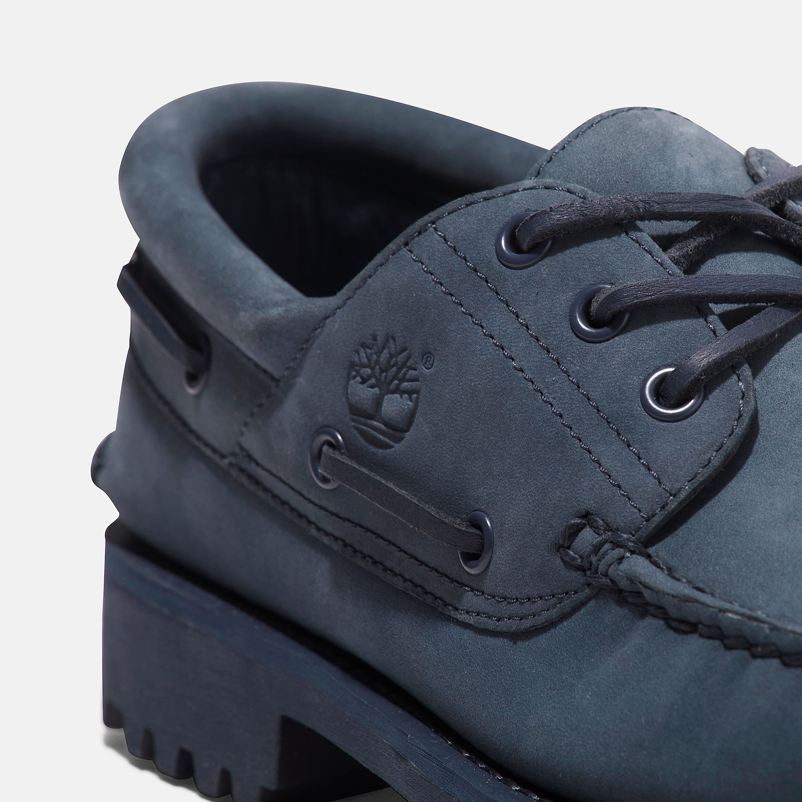 Chaussure bateau Lug cousue main  3 illets pour hommes TBL Nubuck bleu fonc ALT7