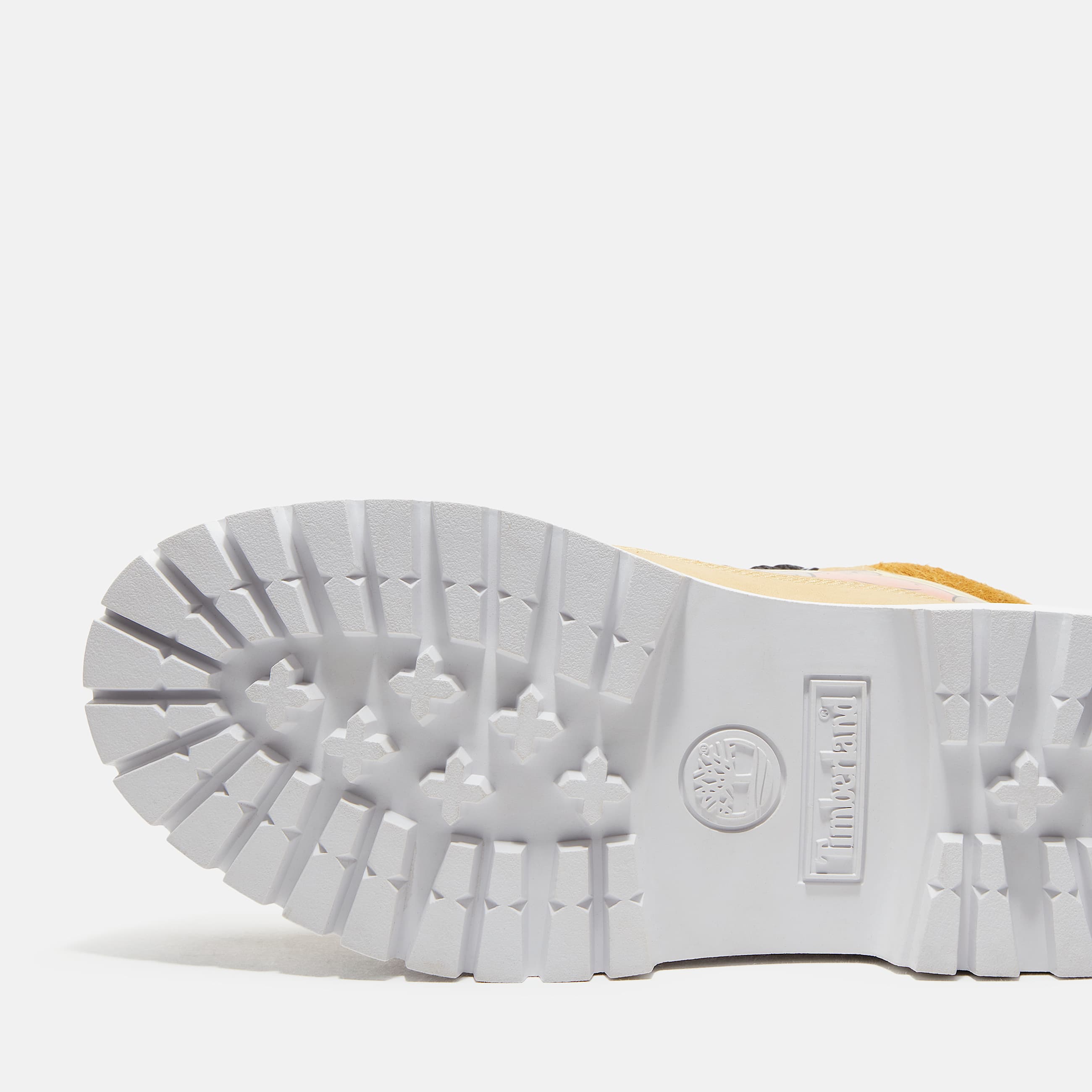 Bota de plataforma Stone Street Waterproof Shades of Happiness 6 para mujer TBL Carita Feliz color Trigo ALT3