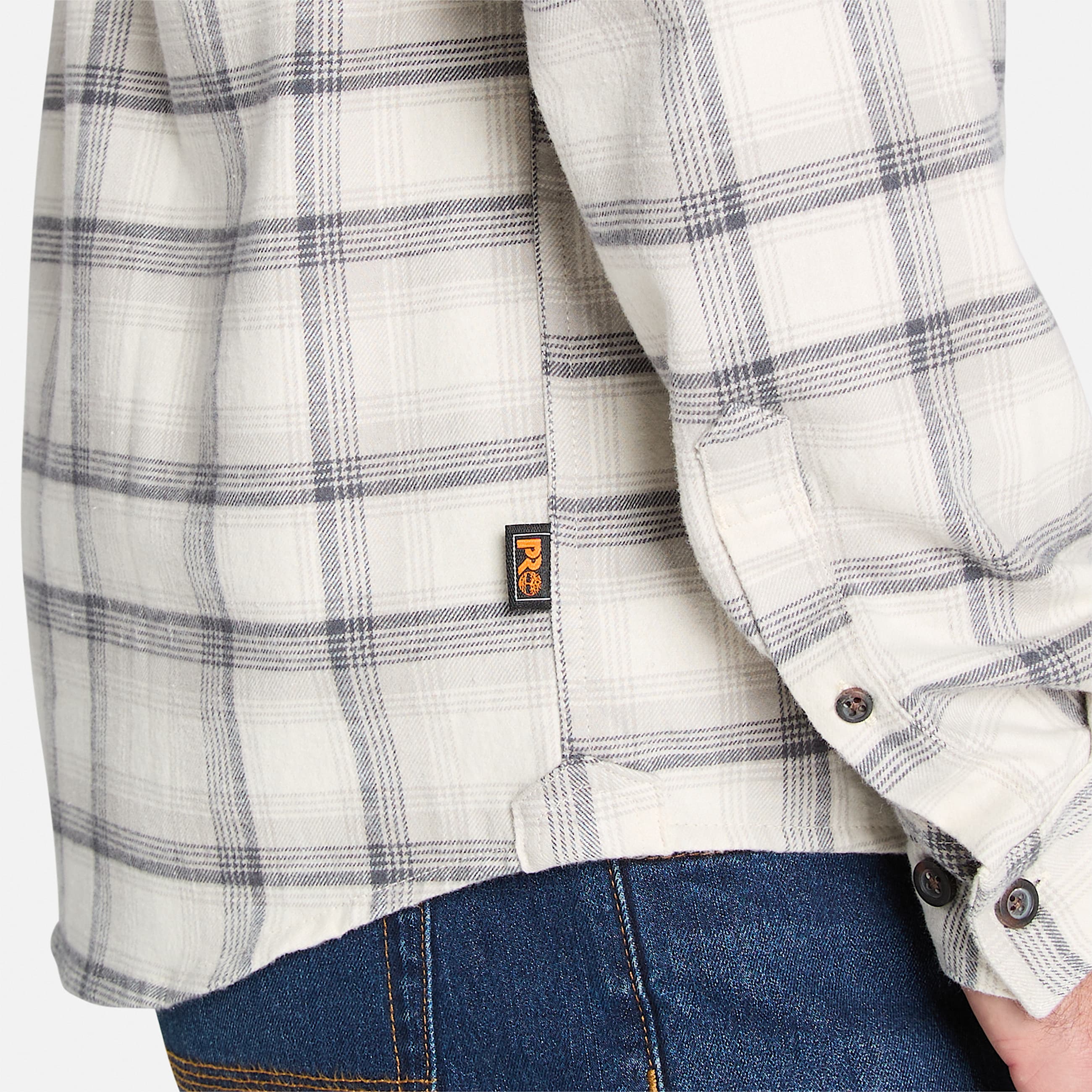 Camisa Woodfort Lightweight Flannel Flex para hombre TBL Blanco vintage teido en hilo ALT2