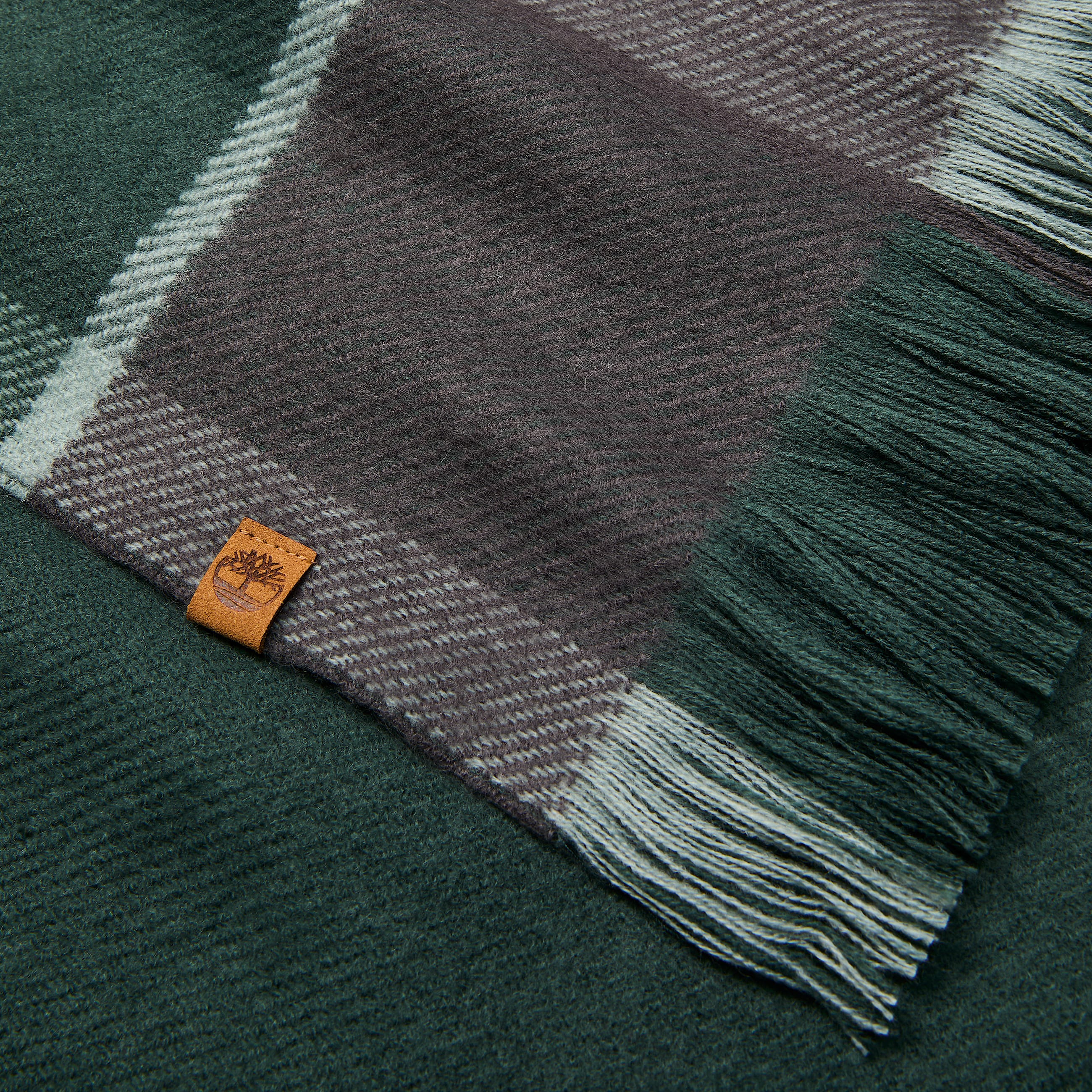 Womens Reversible Blanket Scarf TBL Green Gables ALT1