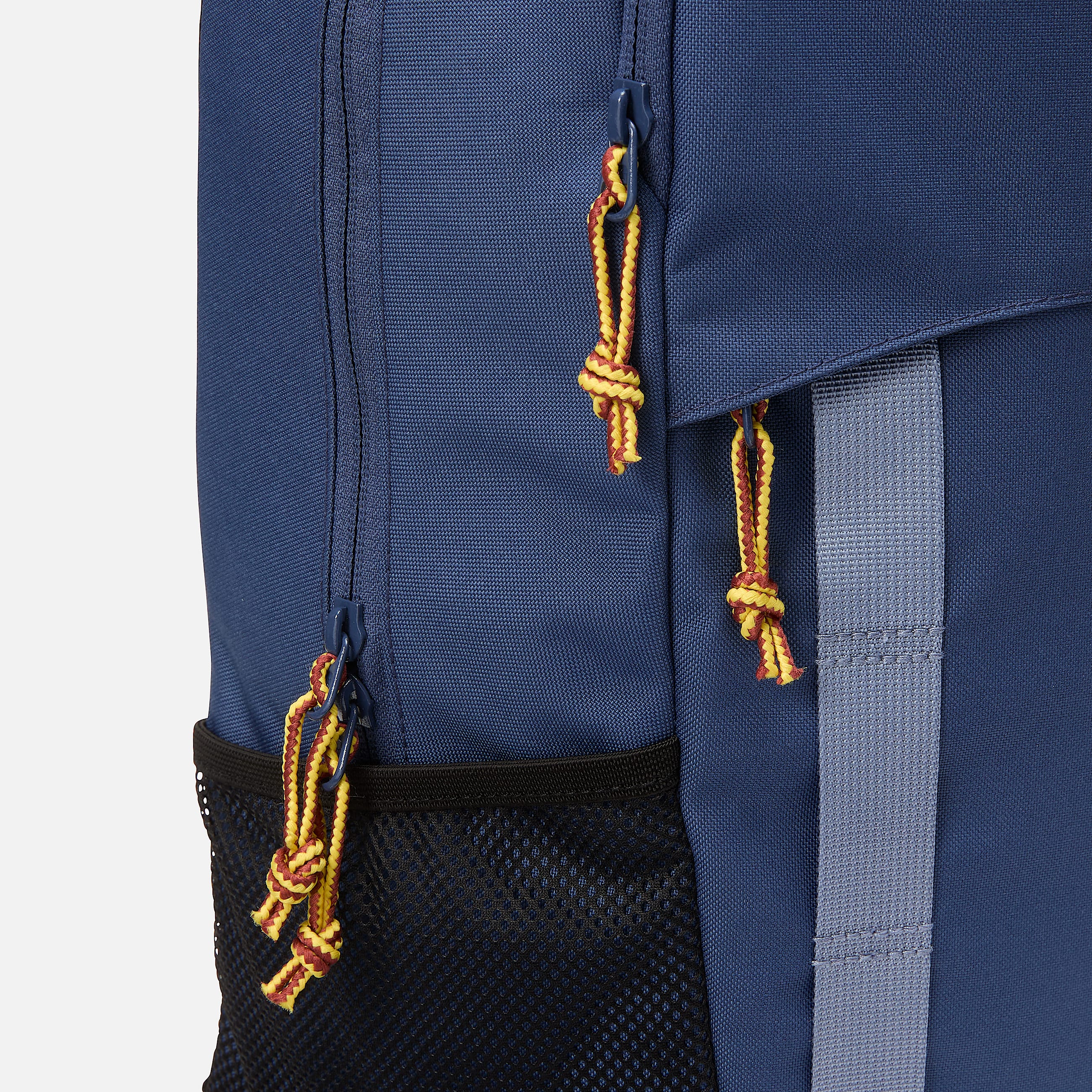 Calverton 26Liter Backpack TBL Oceana ALT3