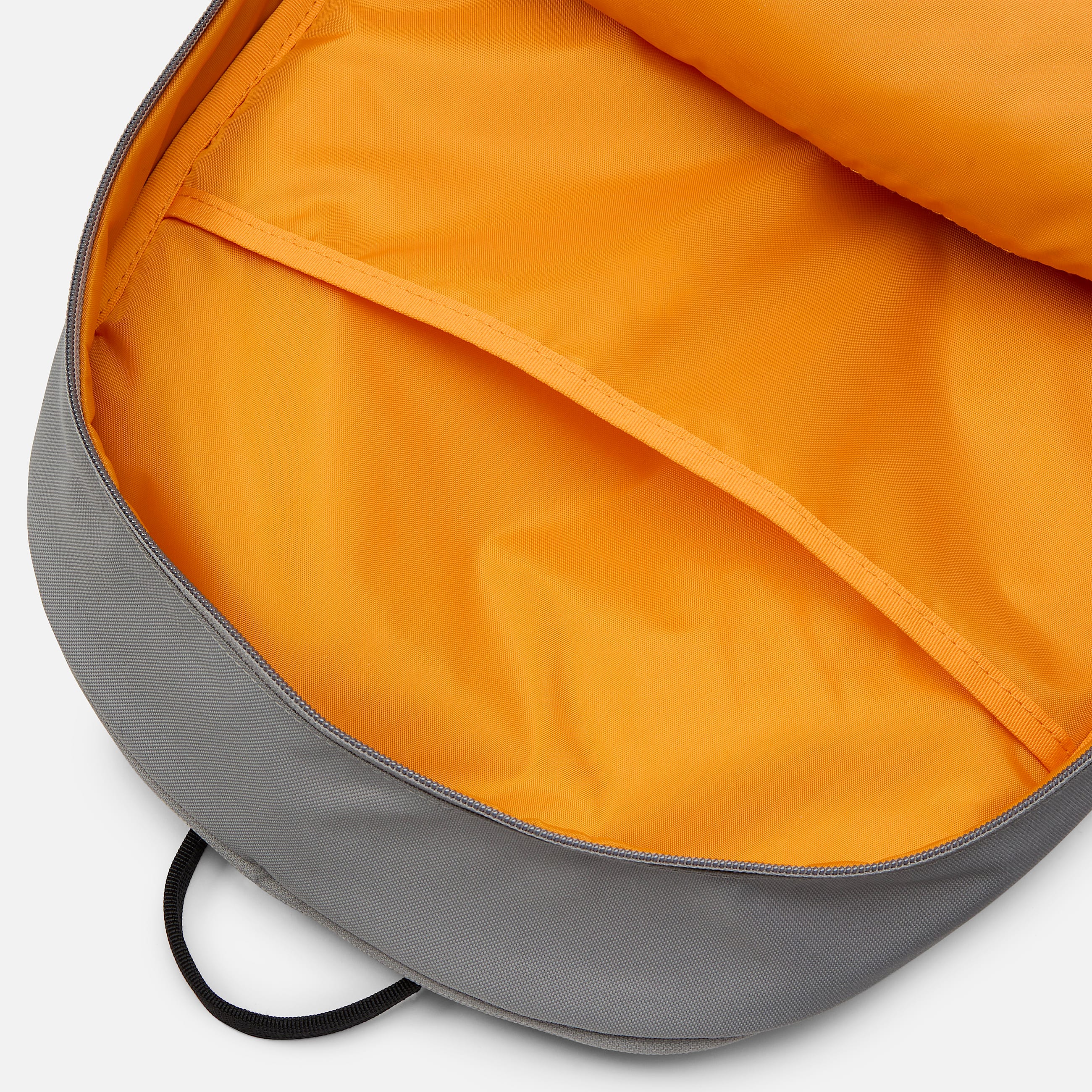 Calverton 26Liter Backpack TBL Grey Flannel ALT1