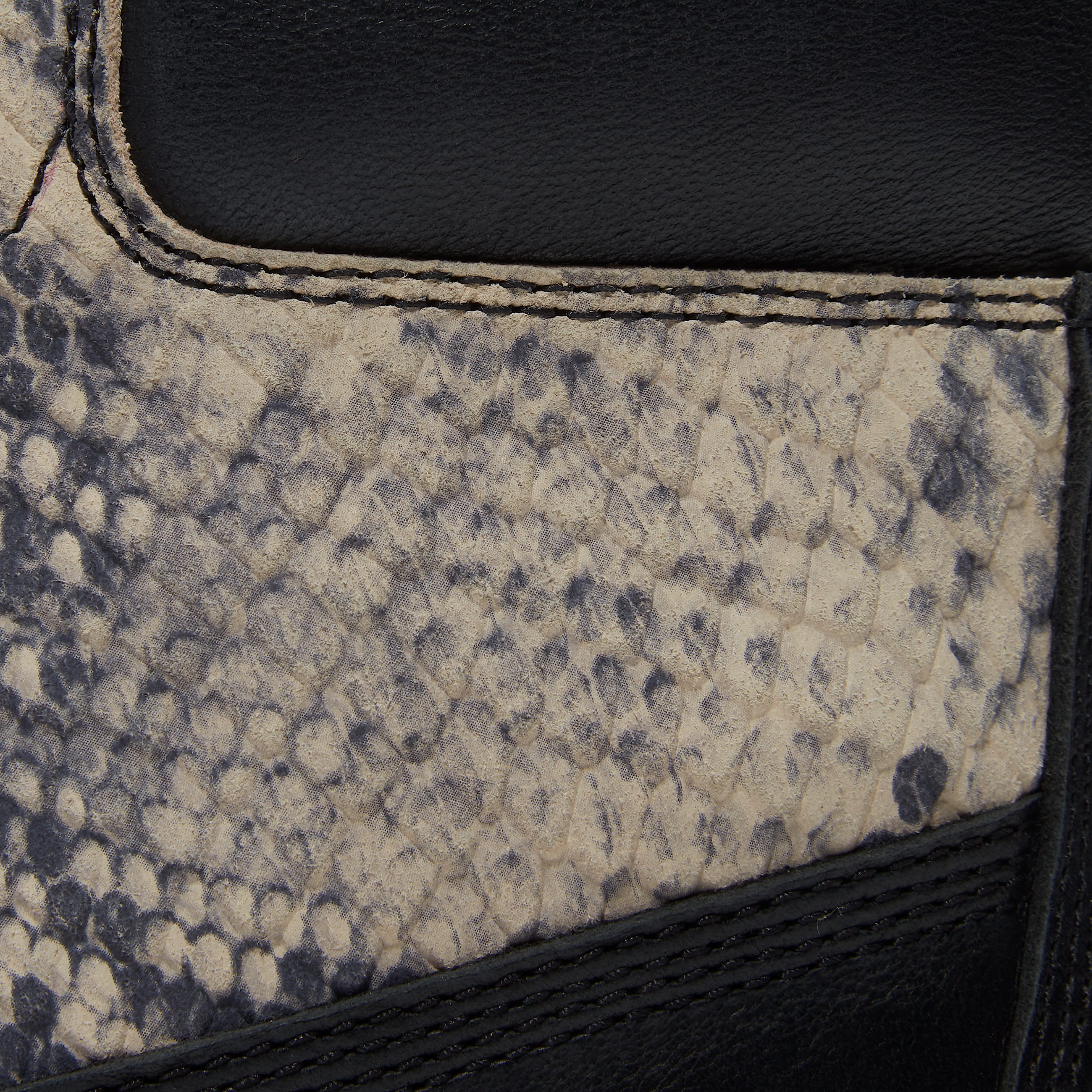 Womens Timberland Premium Suede 6Inch Boot TBL Snake Print Suede ALT7