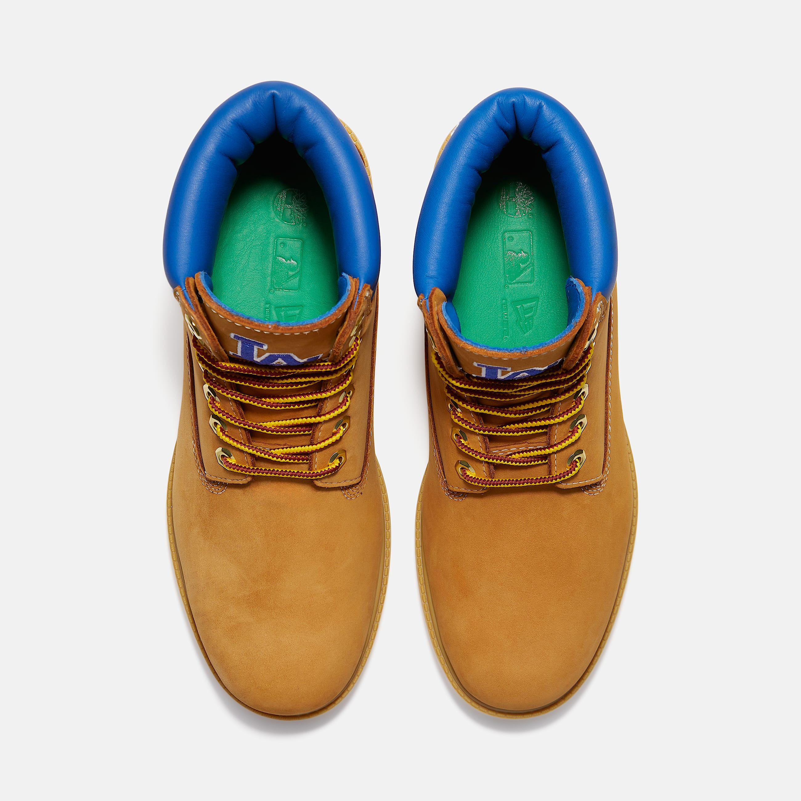 Botas impermeables Timberland Heritage de 6 pulgadas para Hombre TBL Nobuck color trigoazul medioblanco ALT2