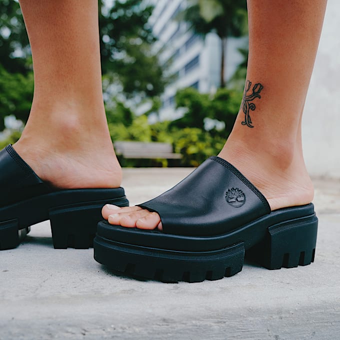 Womens Everleigh Slide Sandals TBL Black ALT1