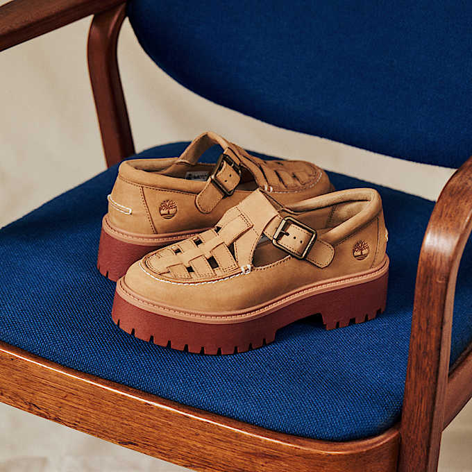 Women's Stone Street Platform Buckle Shoe