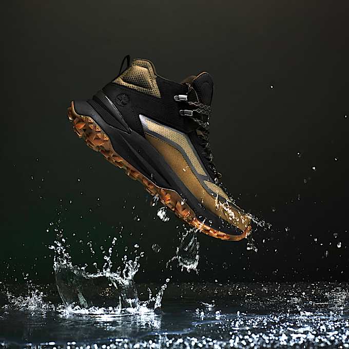 Men's Motion Access Mid Waterproof Sneaker