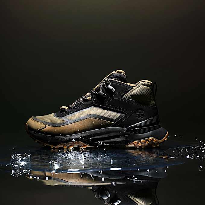 Men's Motion Access Mid Waterproof Sneaker