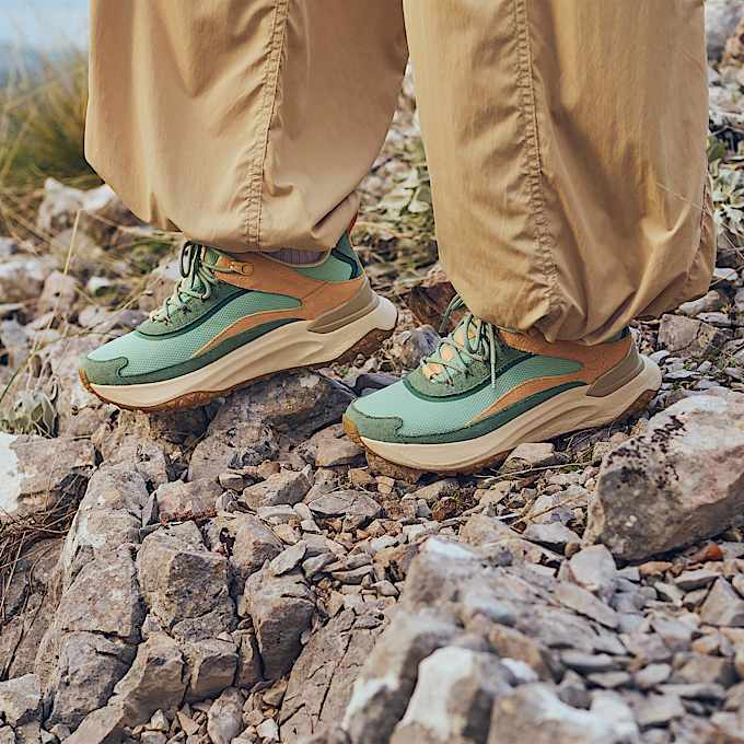 Women's Motion Access Low Lace-Up Waterproof Sneaker