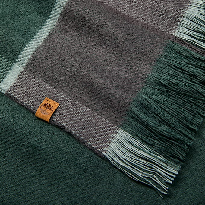 Women's Reversible Blanket Scarf