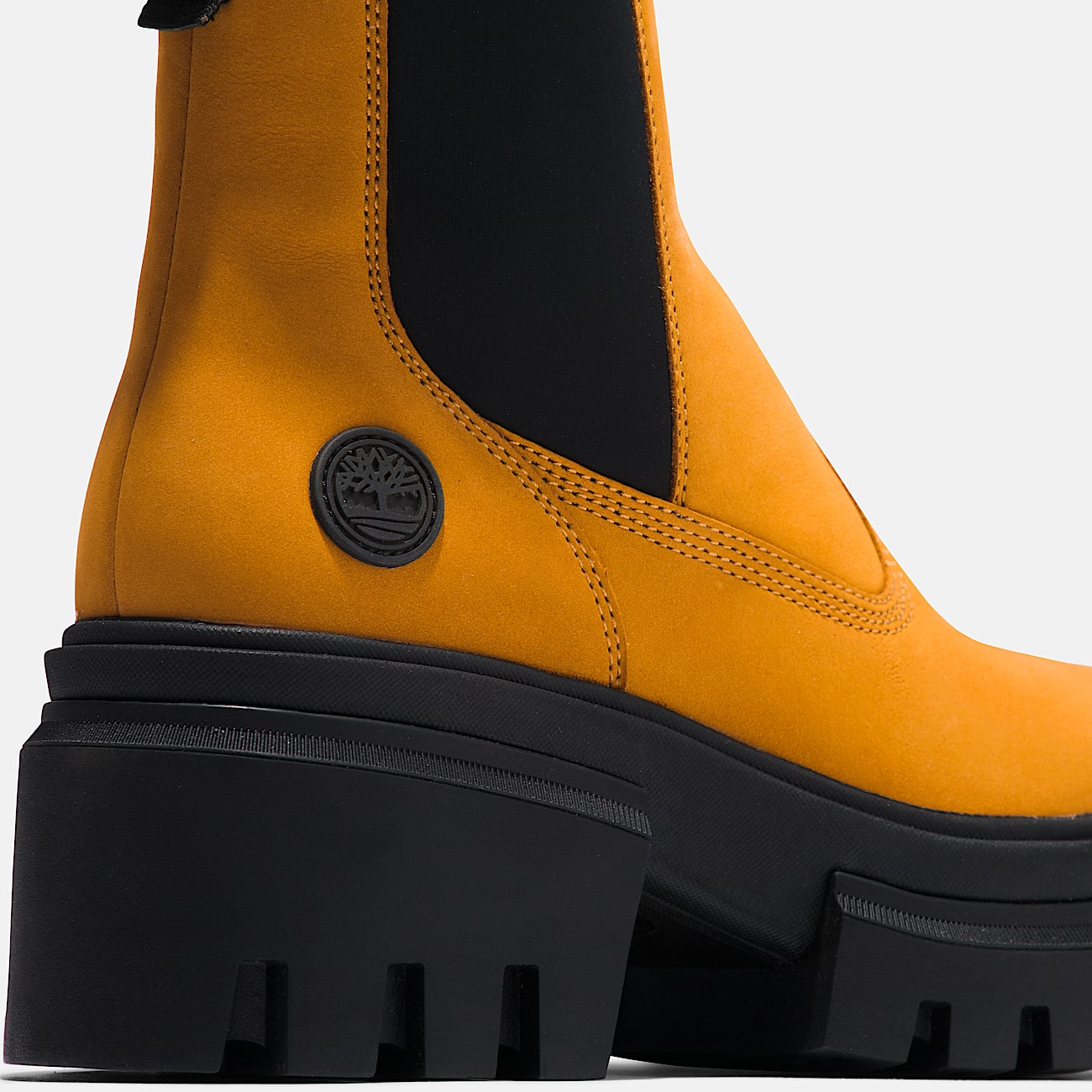 Womens Everleigh Chelsea Boot TBL Wheat Nubuck ALT7