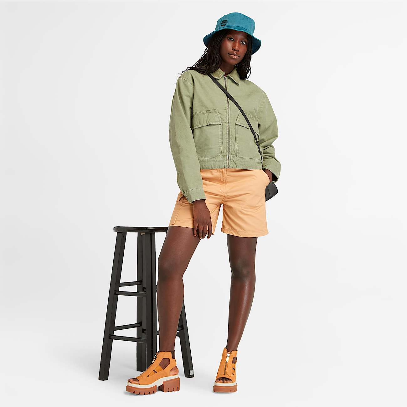 Womens Brookline Utility Cargo Short TBL Light Wheat ALT1