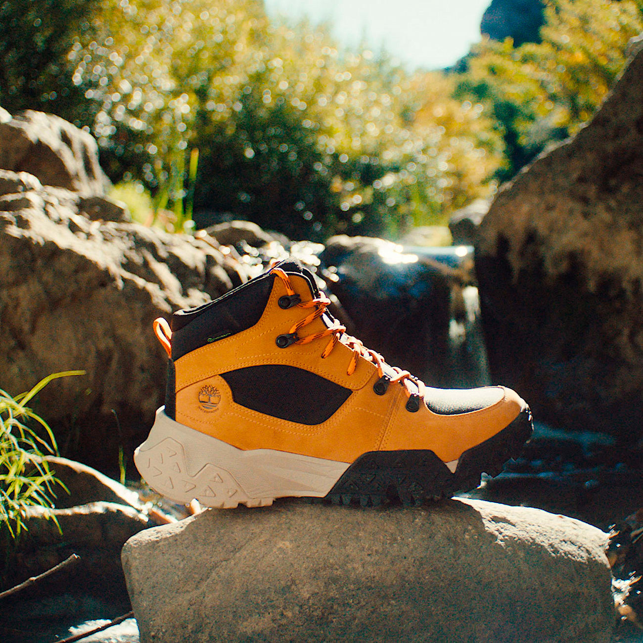 Men's Motion Scramble Mid Lace-Up Waterproof Hiker