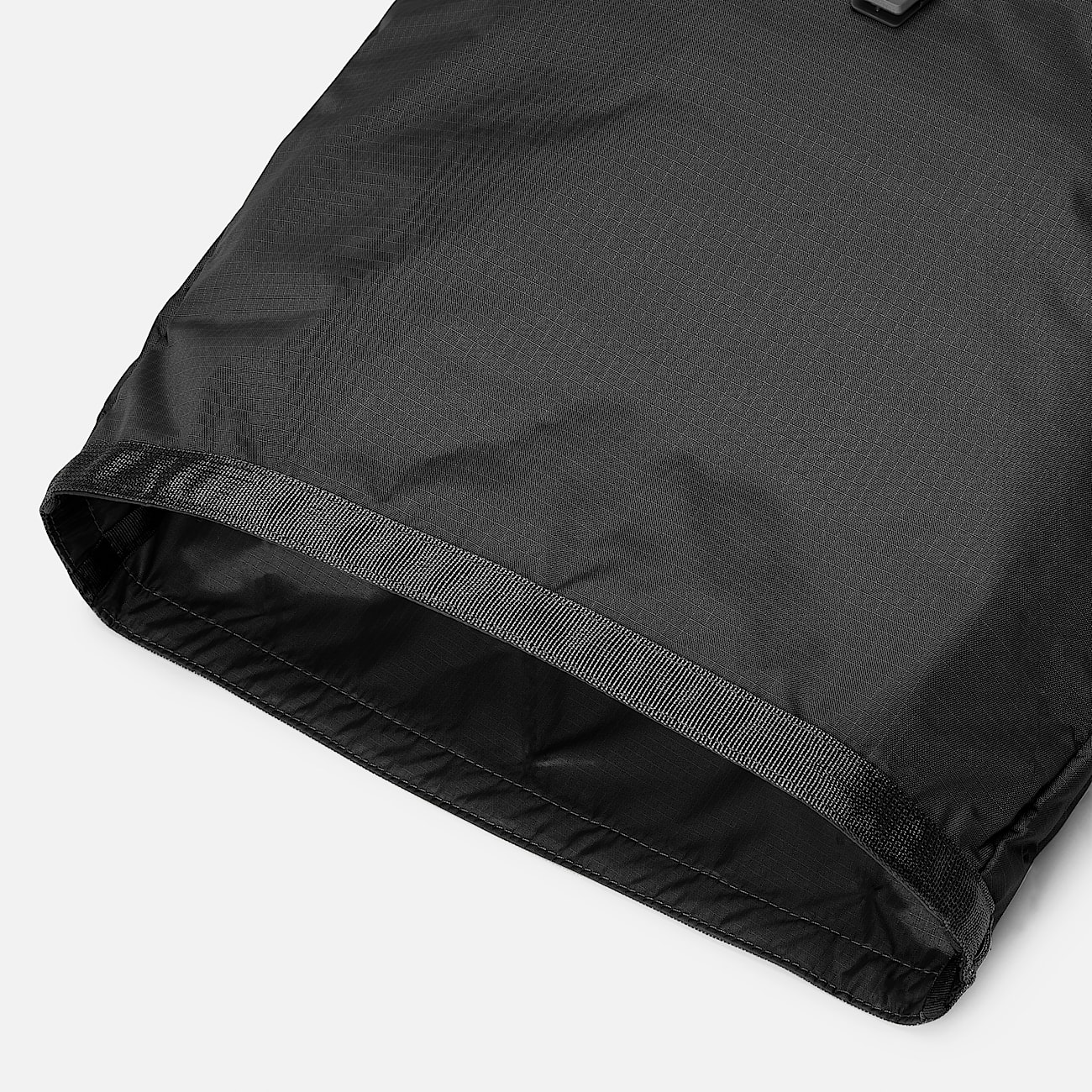 Performance 28Liter Hiking Backpack TBL Black ALT1