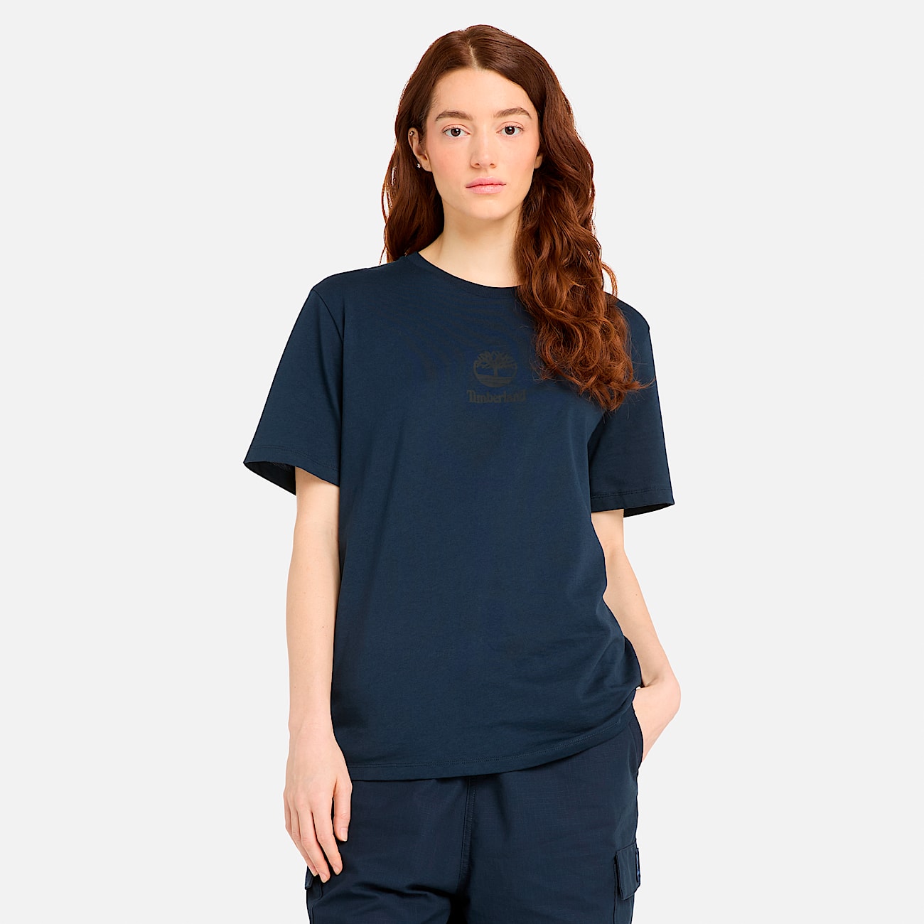 Playera manga corta con logotipo apilado TBL Zafiro oscuro ALT2