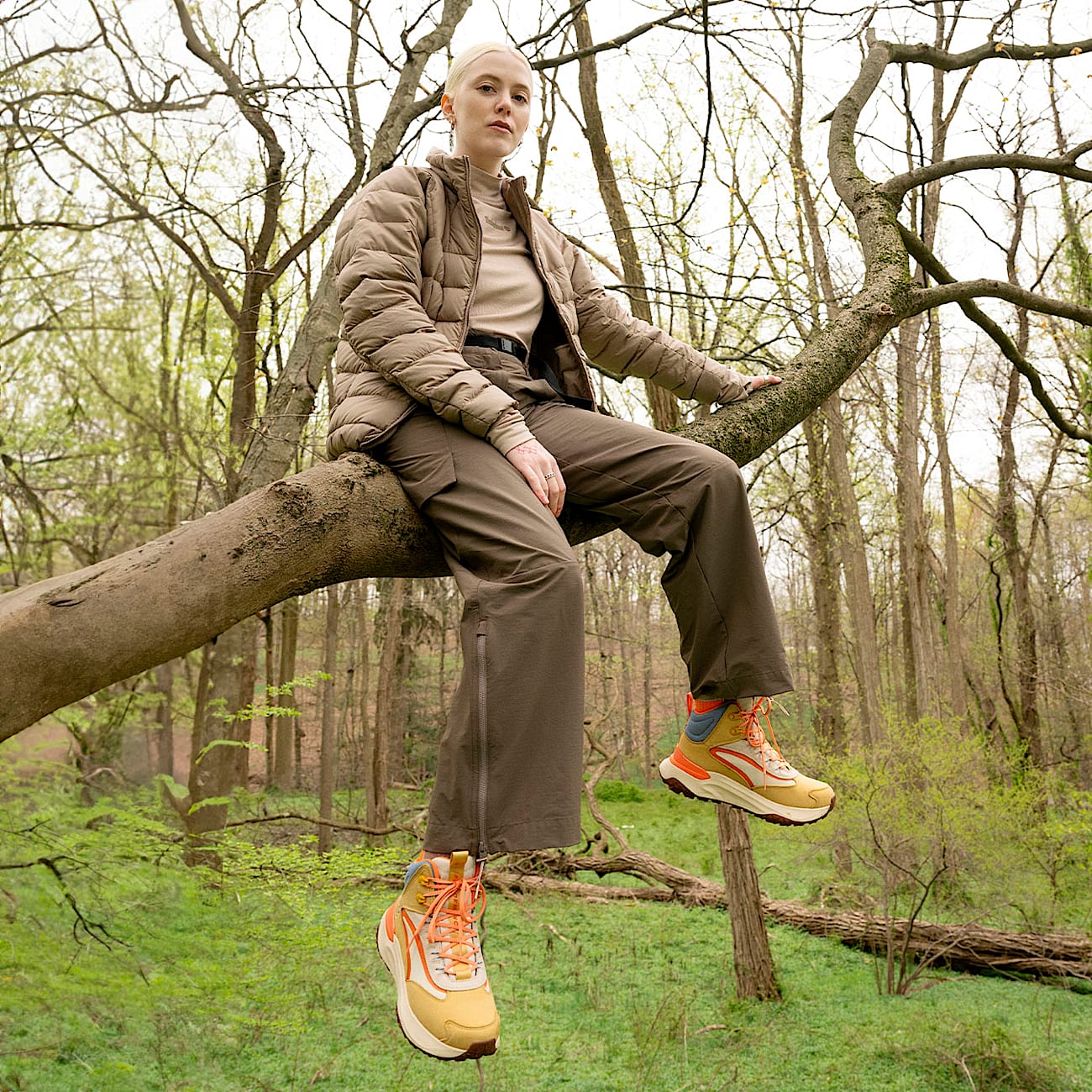 Women's Motion Access Mid Lace-Up Waterproof Hiking Boot - 9