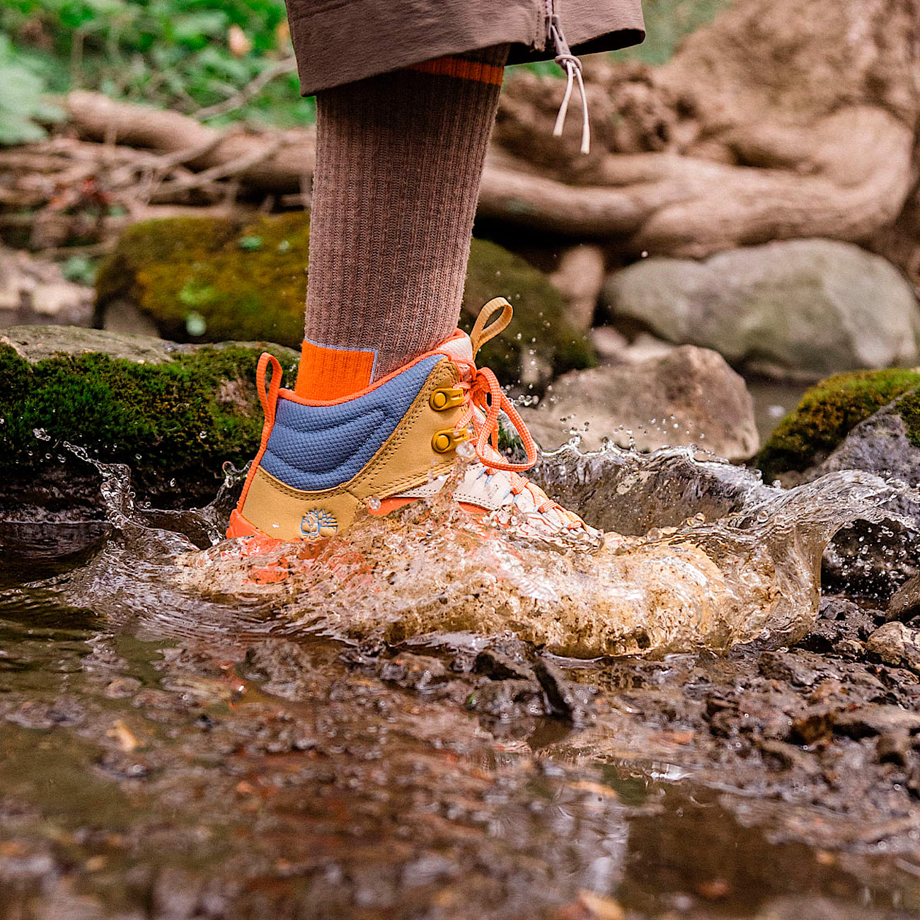 Women's Motion Access Mid Lace-Up Waterproof Hiking Boot - 11