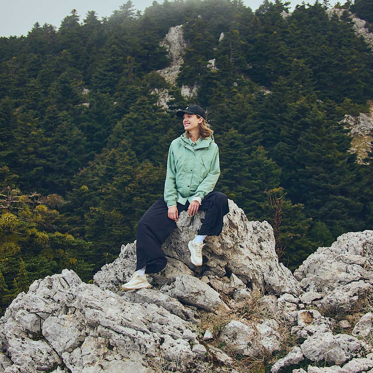 Women's Winnick Archive Waterproof Shell Jacket - 2