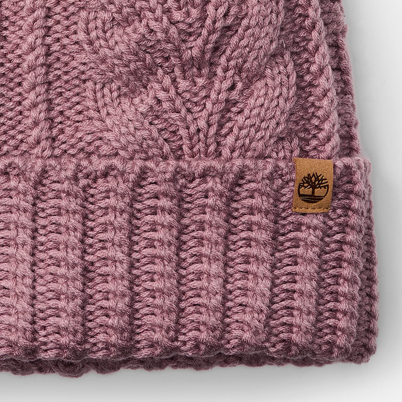 Tuque en tricot torsad avec pompon TBL Mauve nostalgie ALT2