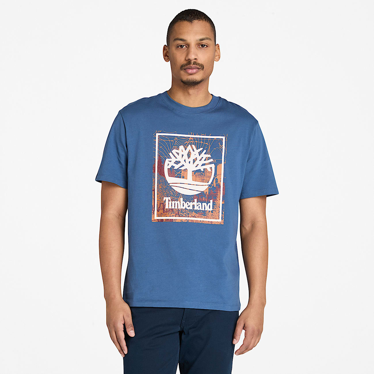 Playera Grfica con logotipo de temporada en la parte delantera para hombre TBL Azul oscuro HERO