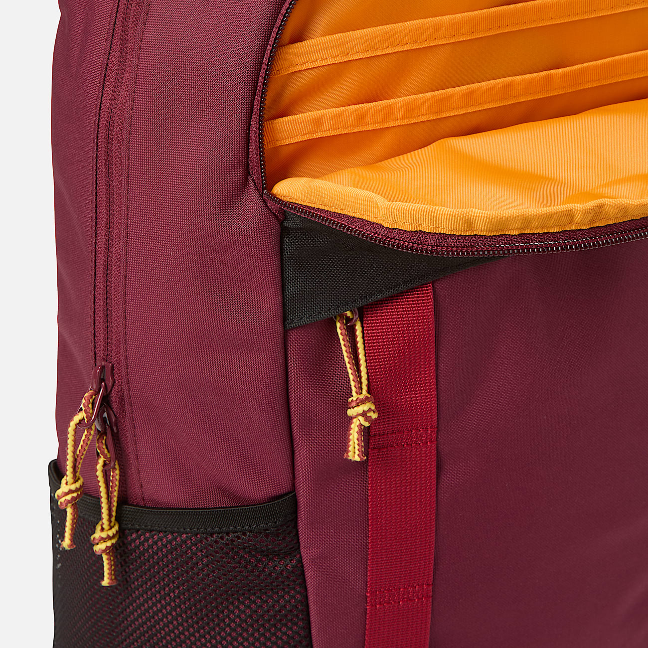 Mochila Calverton de 26 litros TBL Burdeos ALT3