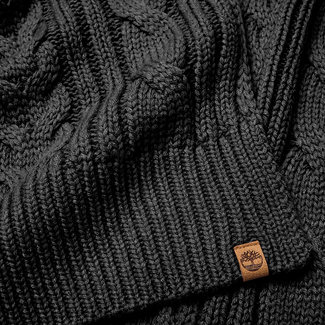 Cable Scarf TBL Black ALT1