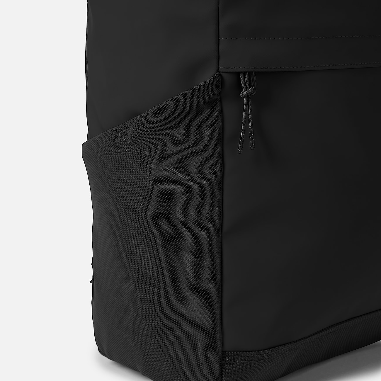 WeatherReady 30Liter Backpack TBL Black ALT3