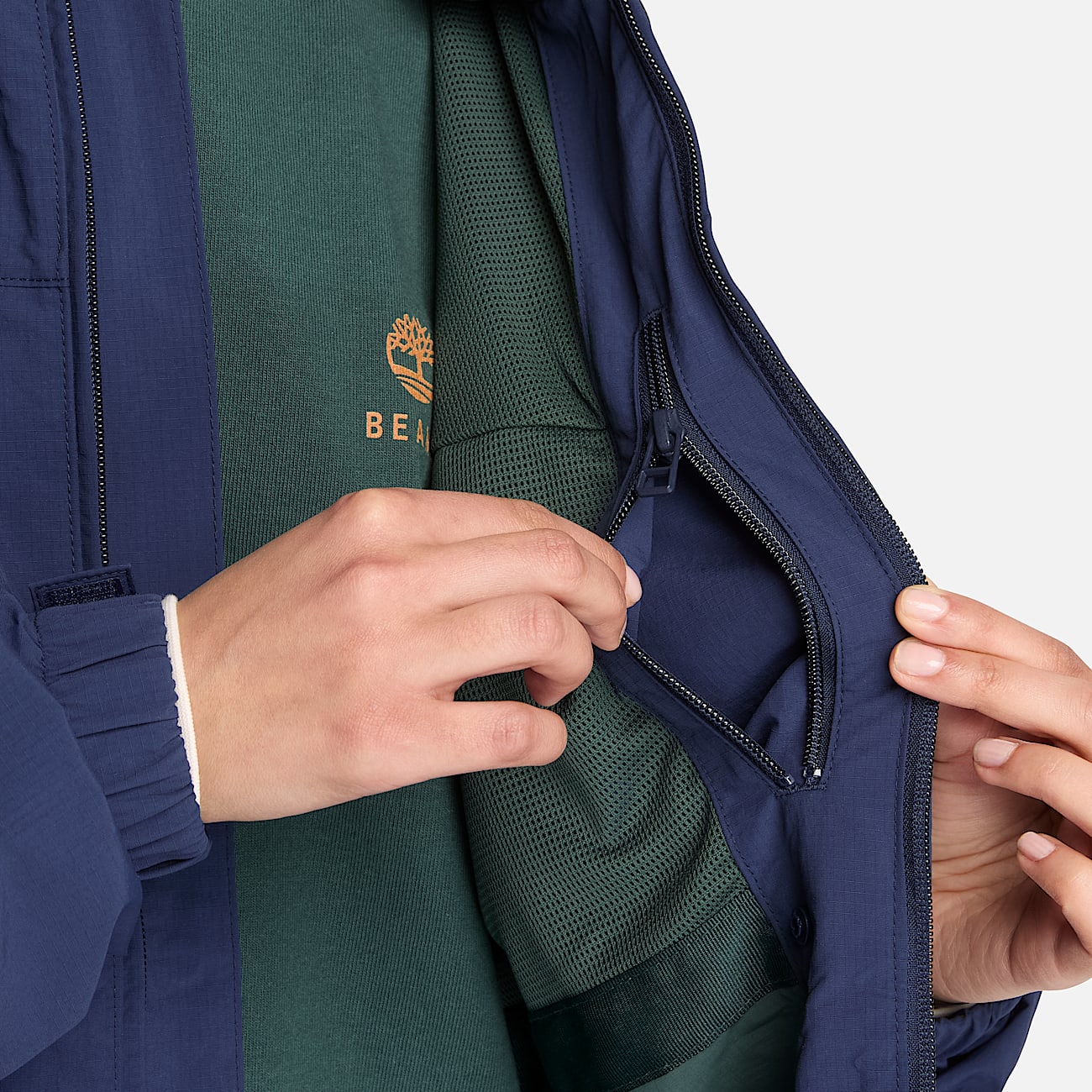 Timberland x BEAMS Nylon Zip Up Convertible Jacket TBL Dark Navy ALT5