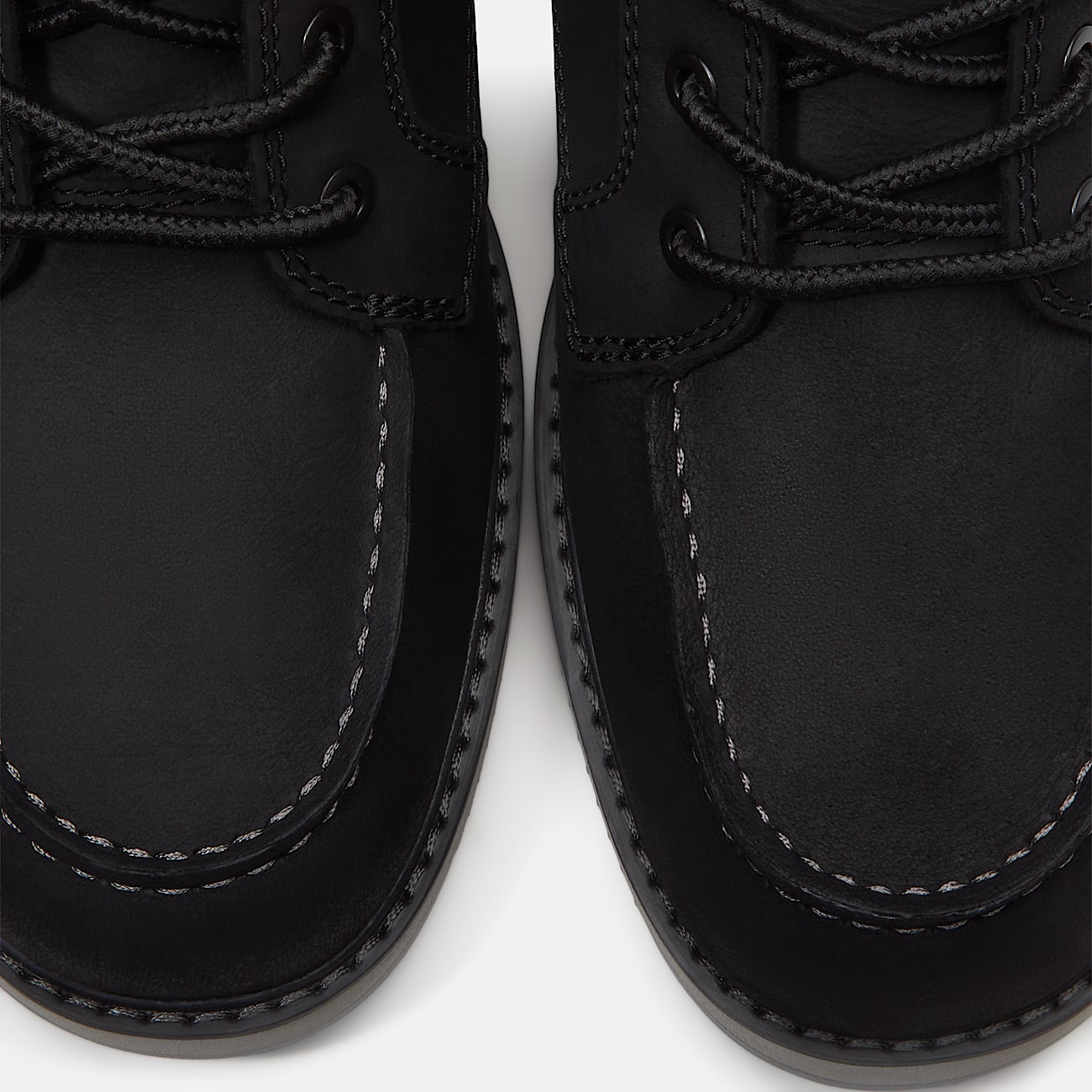 Mens Redwood Edge Moc Toe Chukka Boot TBL Black Nubuck ALT7