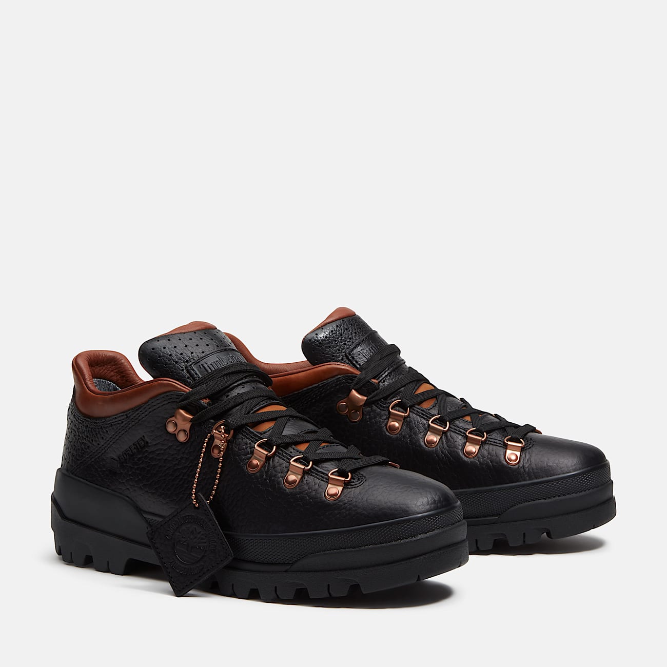 Mens World Hiker Low with GORETEX Membrane TBL Black FullGrainRust ALT4