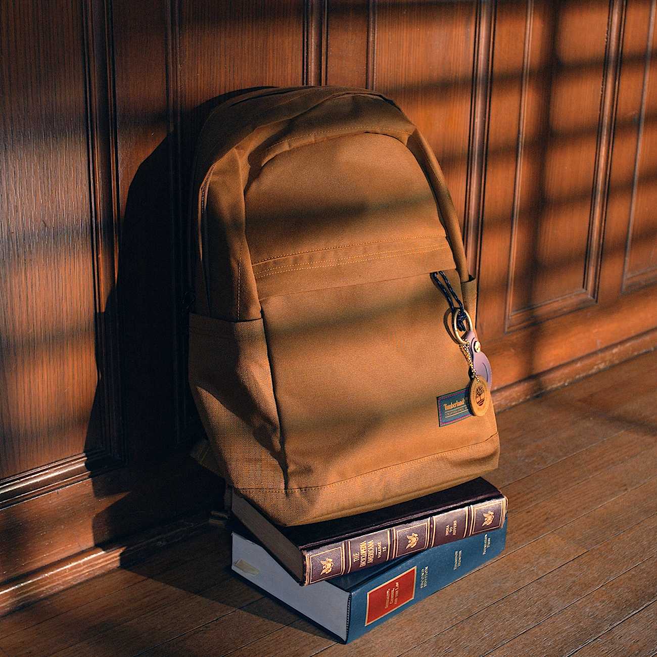 Mochila Timberpack de doble compartimento TBL Bota color trigo oscuro ALTA