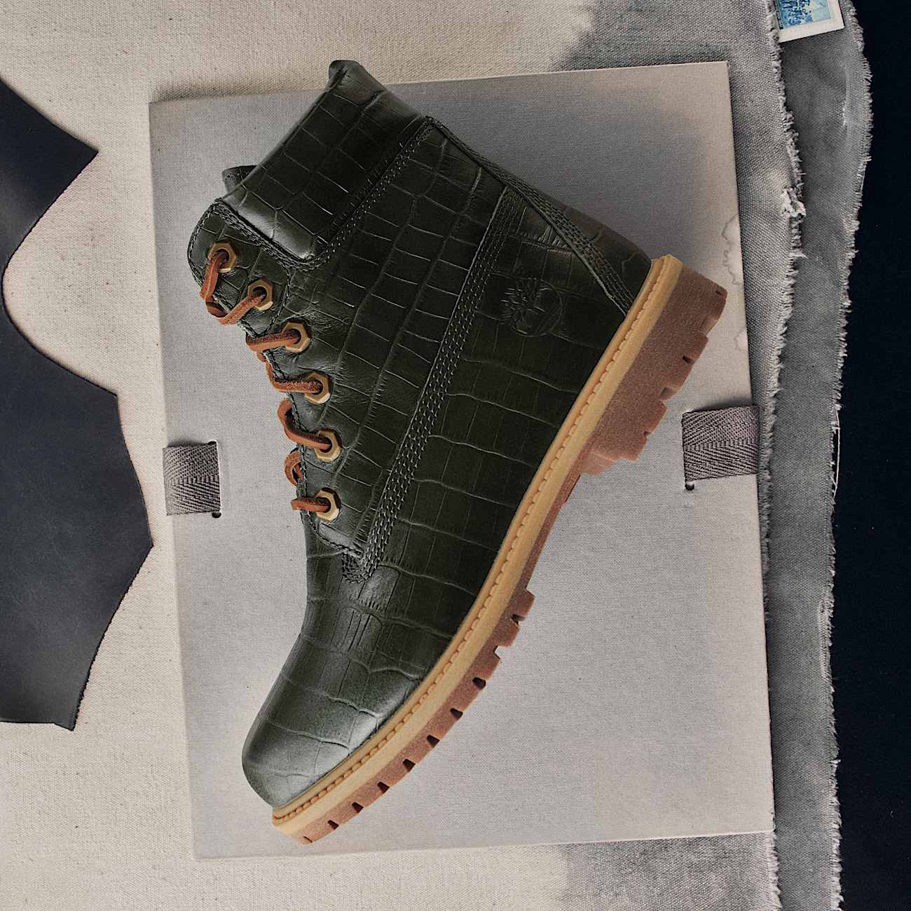 Womens Timberland Premium 6Inch Boot TBL Dark Green FullGrain ALTA
