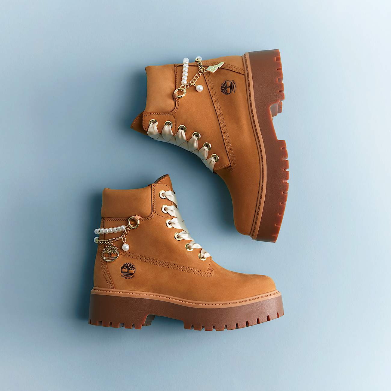 Womens Stone Street Platform 6Inch Waterproof Boot TBL Wheat Nubuck With Charms ALTA