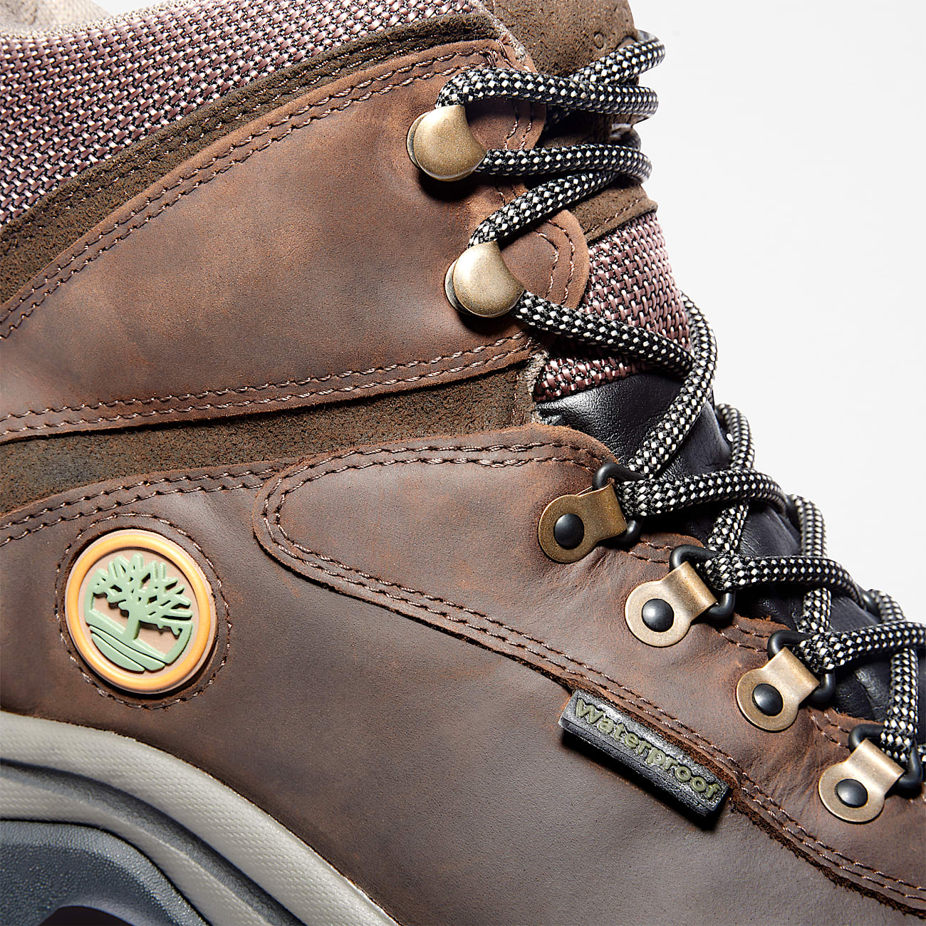 Men's White Ledge Waterproof Mid Hiker Boot
