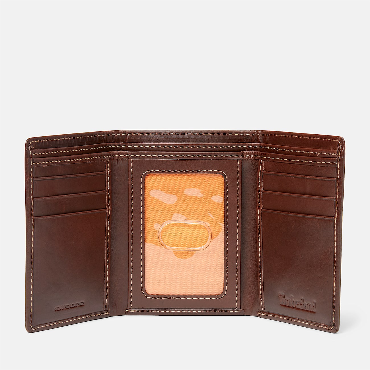 Men's Waxy Pull Up Trifold