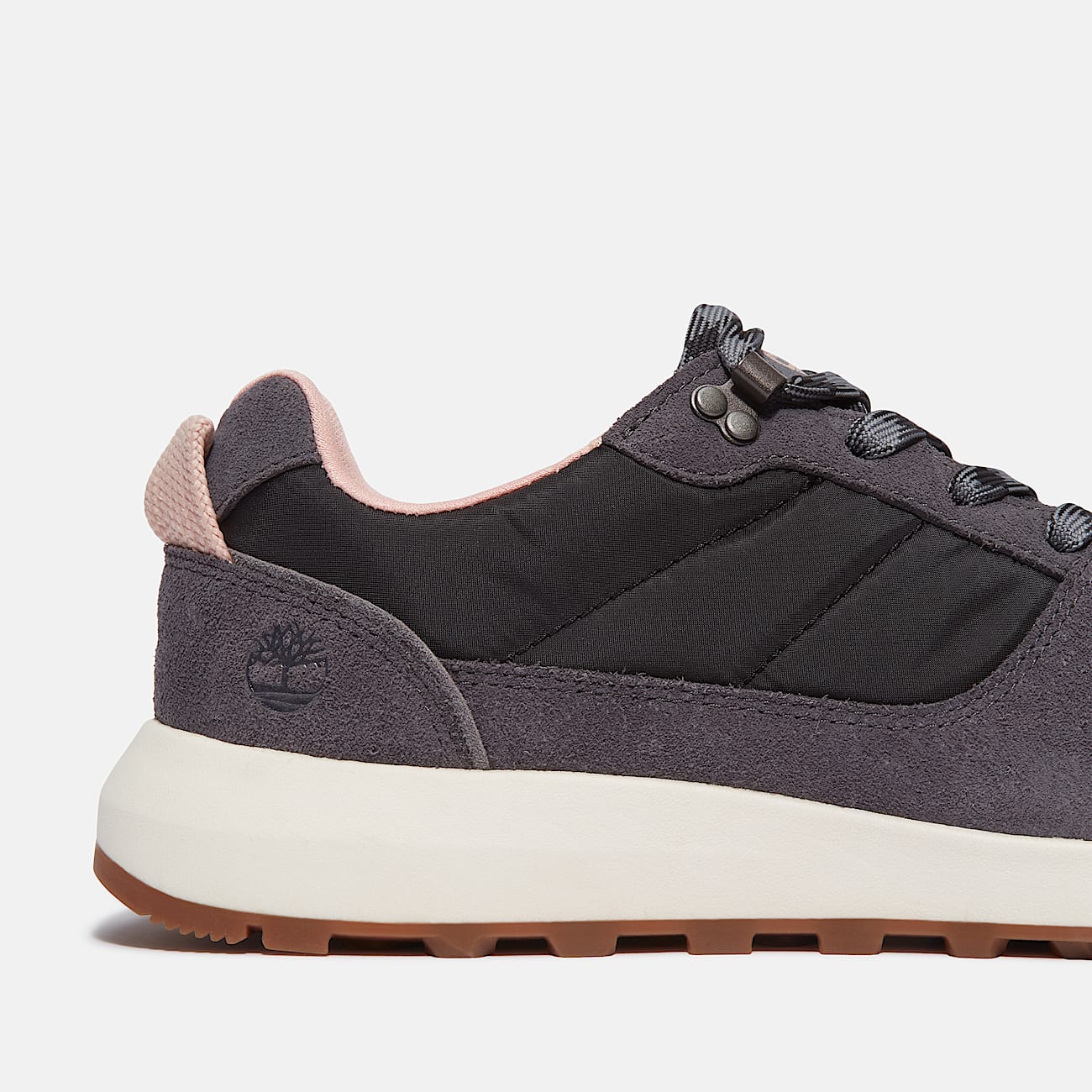 Women's Retro Swift Low Lace-Up Sneaker - 7