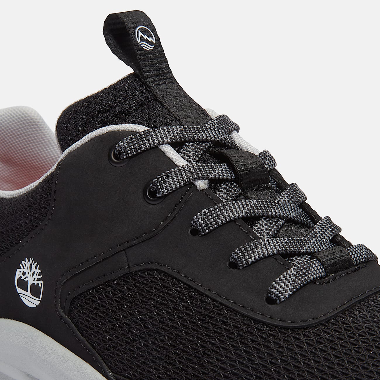 Junior Motion Access Low Lace-Up Sneaker