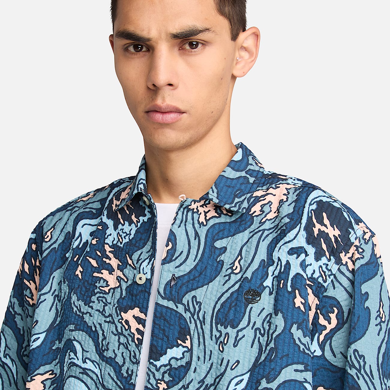 Men's Seersucker Graphic Resort Shirt - 3