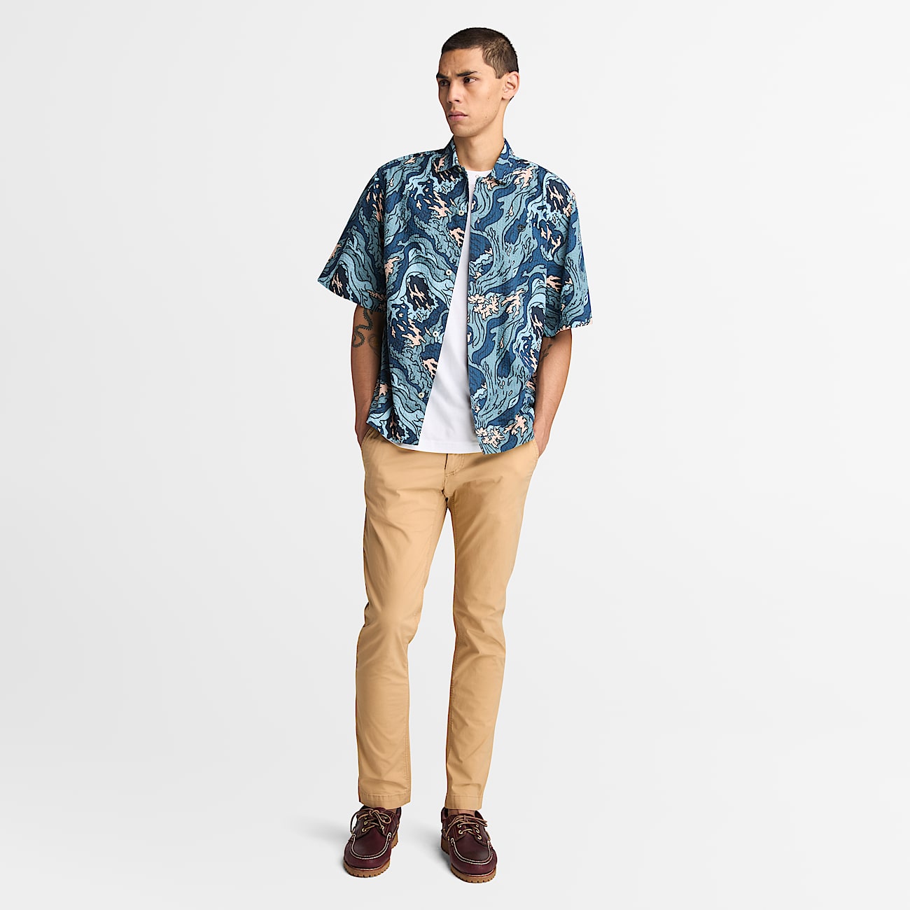 Men's Seersucker Graphic Resort Shirt - 2