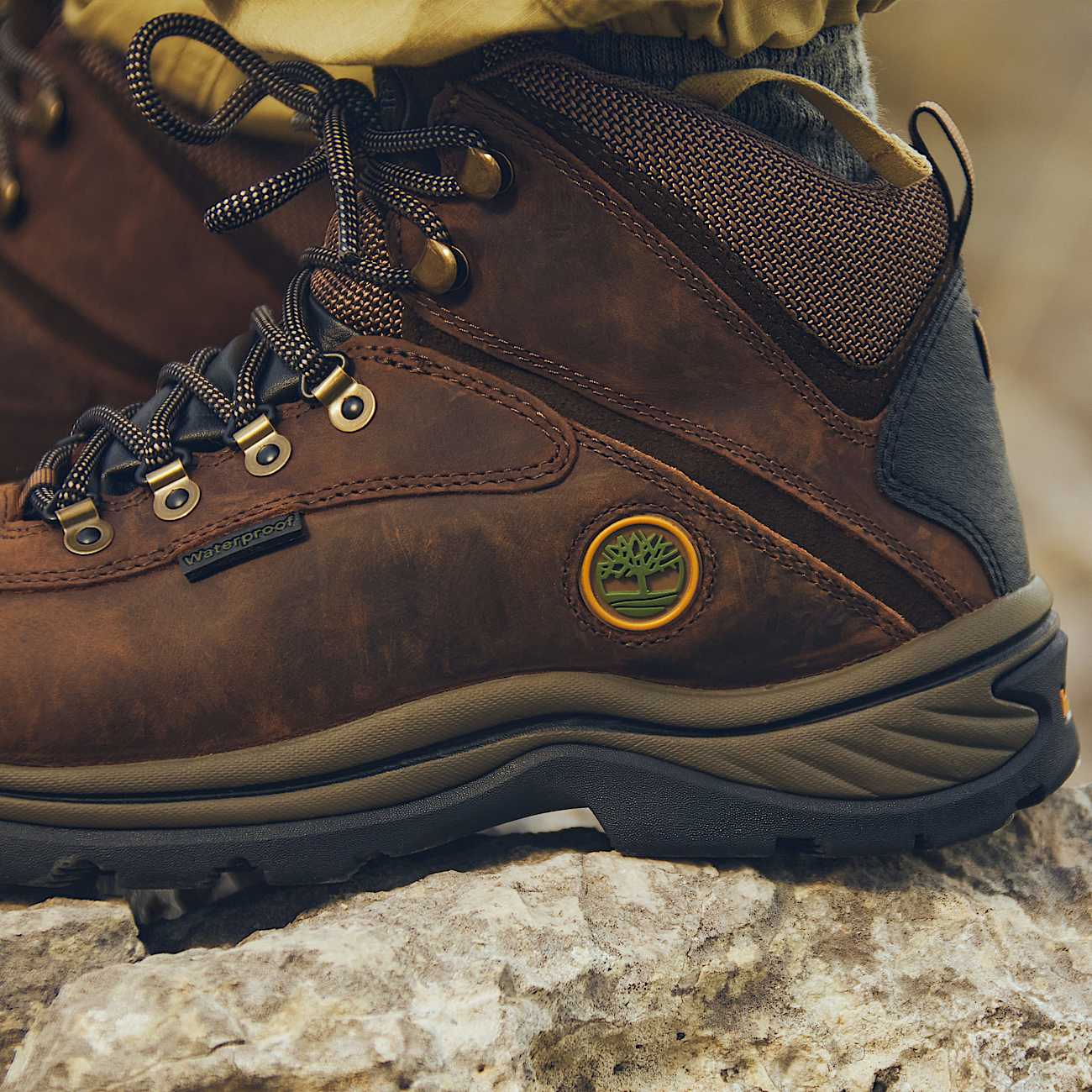 Men's White Ledge Waterproof Mid Hiker Boot