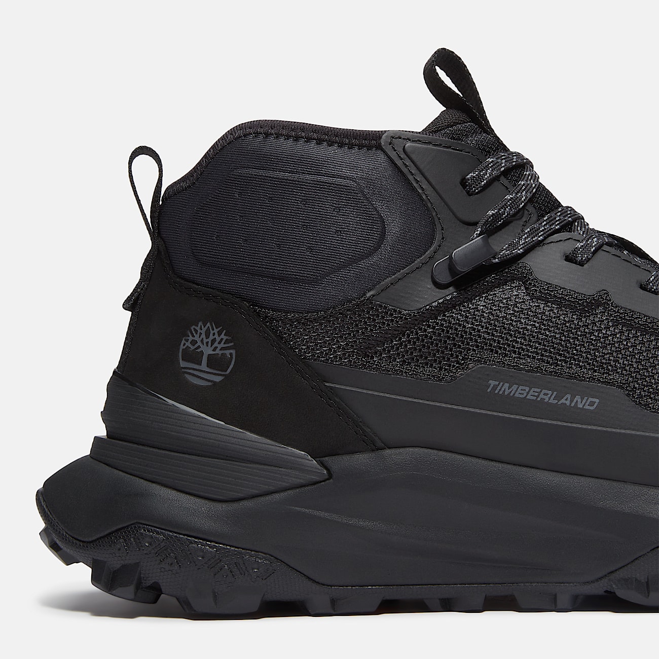 Men's Motion Access Mid Sneaker - 7