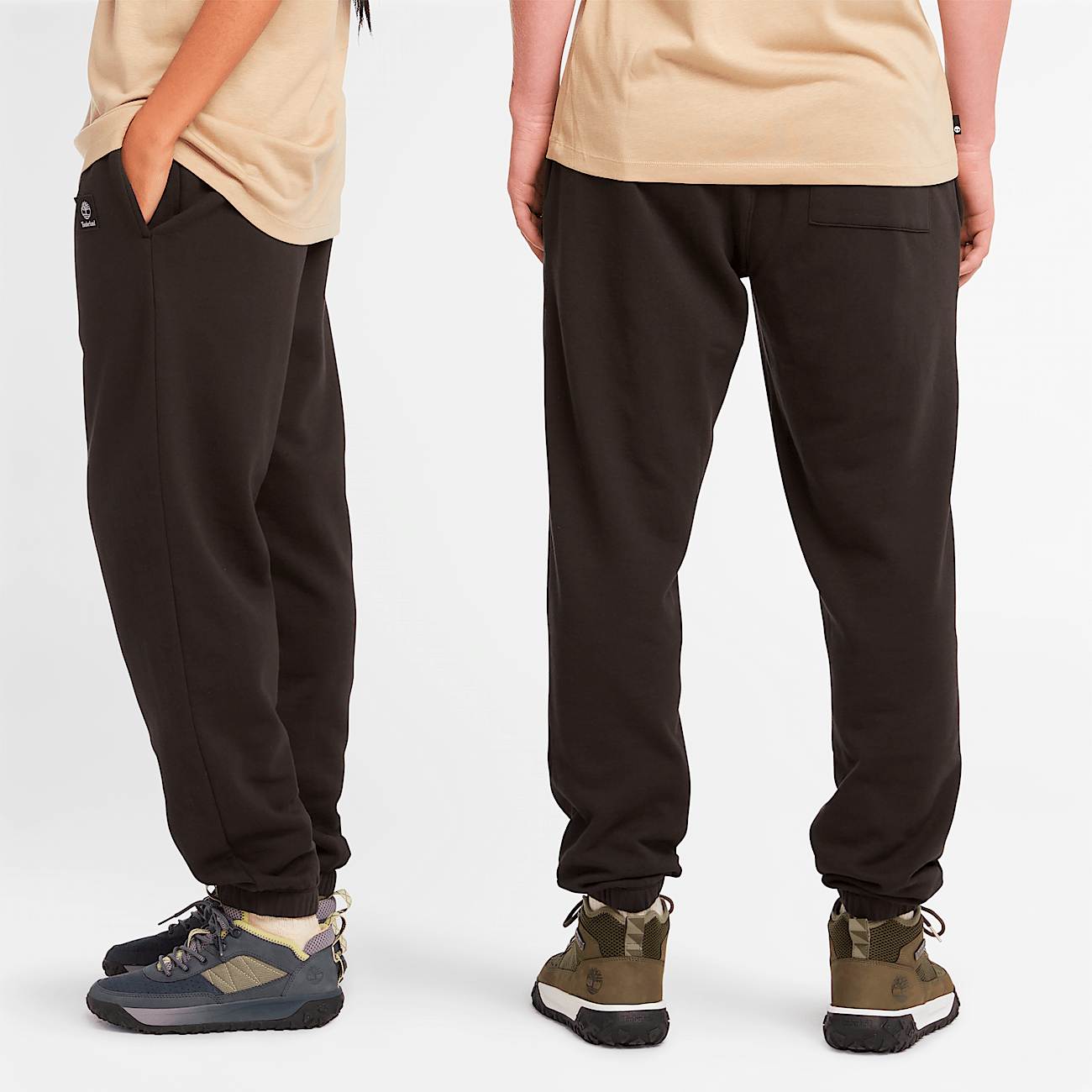 Timberland Men s Woven Badge Sweatpants in Black Size Large